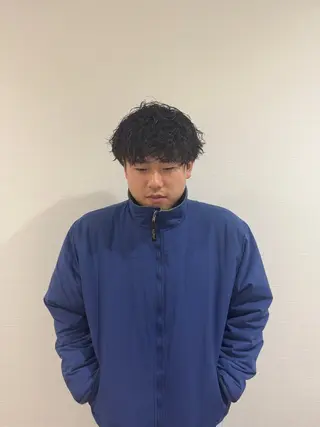 ショート パーマ メンズ メンズ特化/ センターパート/八谷のヘアスタイル