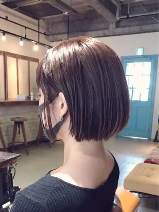 ショート カラー 🌟小顔カット🌟 レイヤーカットボブのヘアスタイル