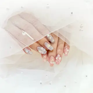 ネイル pool Yuzu🌷のネイルデザイン
