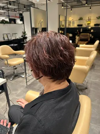 ショート パーマ 勝屋 有梨のヘアスタイル