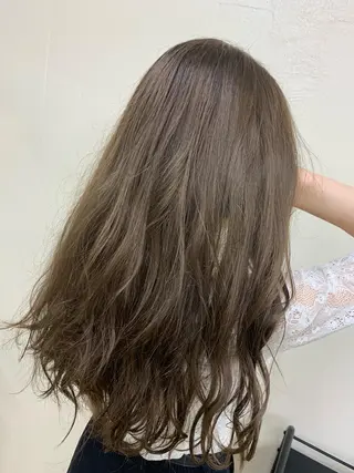 ロング カラー ⛄️冬の透明感 カラー⛄️大西のヘアスタイル