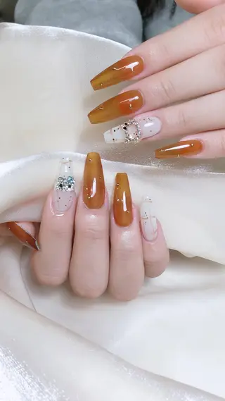 ネイル LR.ONE ヨウのネイルデザイン