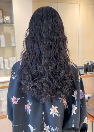 ロング パーマ 大石 陽菜のヘアスタイル