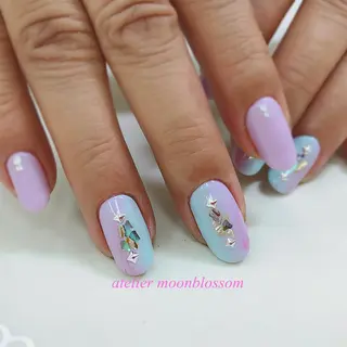 ネイル アトリエ ムーンブロッサムのネイルデザイン