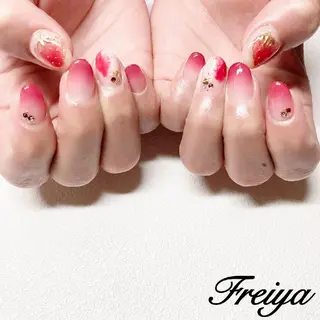 ネイル FREIYA所属・FREIYA マツエク、ネイルの眉毛・アイブロウイメージ