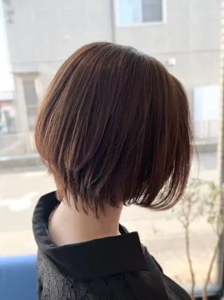 ショート カラー 堀 望美のヘアスタイル