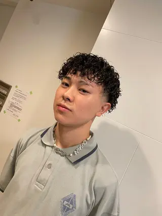 パーマ メンズ 藤井 佑良 FUJII YURAのヘアスタイル