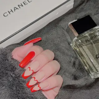 ネイル NEO Beauty Salon所属・𝐍𝐄𝐎 𝐉𝐔𝐑𝐈のネイルデザイン