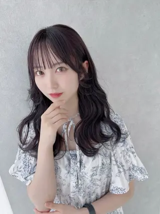 ロング カラー 柴田 すず花のヘアスタイル
