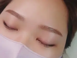 メンズ アイブロウ NAZ eyelash&eyebrow by medical salon所属・NAZ 表参道 Tomokoのマツエク・マツパデザイン