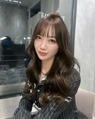 ロング 大人レイヤー/艶髪 🇺🇸TOMONAのヘアスタイル