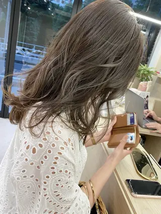 ミディアム カラー 透明感カラー ももかのヘアスタイル