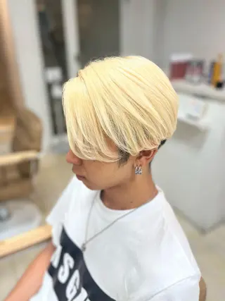ミディアム カラー パーマ ヘアアレンジ メンズ キッズ ネイル マツエク・マツパ アイブロウ ブリーチ特化型✂️ ハイトーンカラー👨のヘアスタイル