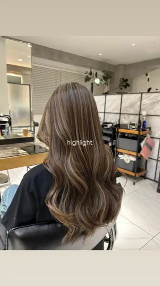 ロング 艶ブリーチ/カット kurumi🌼のヘアスタイル