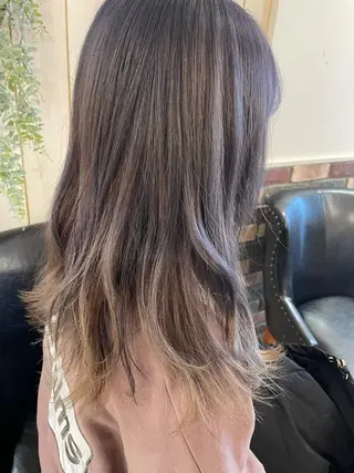 セミロング 中井 茅佳のヘアスタイル