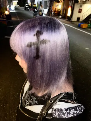 ミディアム 🖤デザインカラー❤ kana🖤のヘアスタイル