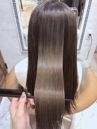ミディアム 代表山口ひな 髪質改善のプロのヘアスタイル