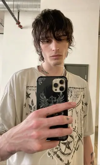 ショート メンズ 吉田一輝 外国人パーマのヘアスタイル