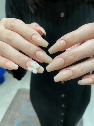 ネイル Cleo 名古屋駅店 🖤Seraのネイルデザイン