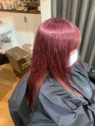 カラー I. NARUSEのヘアスタイル