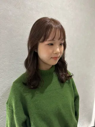 ミディアム 𝑭𝒖𝒌𝒂🩶 モテ髪×透明感カラーのヘアスタイル
