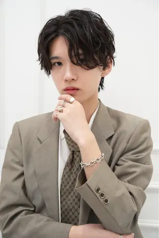 パーマ メンズ 岡本 琉聖のヘアスタイル