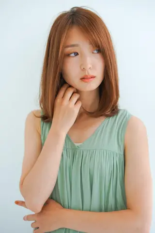 セミロング カラー モリシュンスケ /レイヤー/髪質改善のヘアスタイル