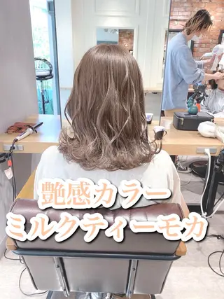 セミロング カラー 艶髪カラー 渡辺岳也のヘアスタイル