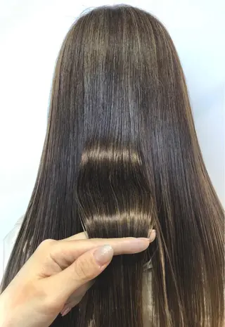 ロング カラー 青野 文香のヘアスタイル