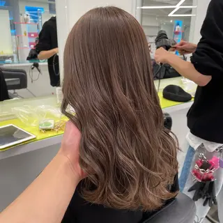 ミディアム ブラウンベージュ🤎 ブリーチなし🤎のヘアスタイル
