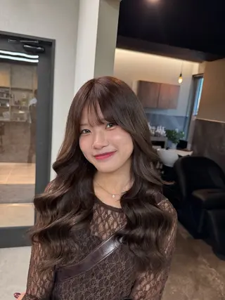 ロング カラー ヘアアレンジ TOA/天神 JIL BLANのヘアスタイル