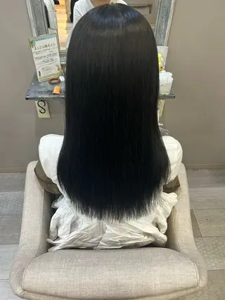 ロング カラー 伊藤 愛理のヘアスタイル
