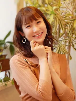 ミディアム soto所属・安藤 芽衣のヘアスタイル