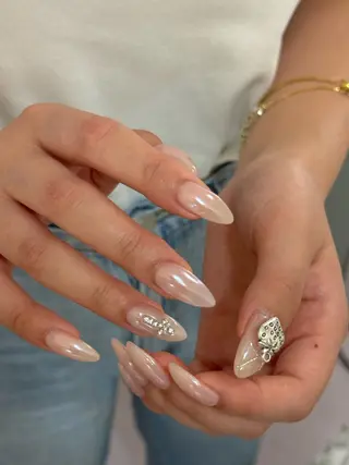 ネイル Ami 🦥のネイルデザイン