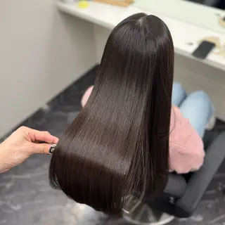 ロング パーマ ブリーチなし Ⅰ 髪質改善カラーのヘアスタイル