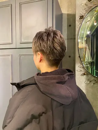 ショート カラー é.dit tokyo所属・チナ tinaのヘアスタイル