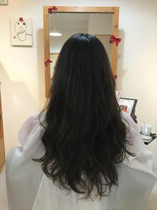 ロング カラー パーマ ViaLa Hair 🌈すずきたくむ✂︎のヘアスタイル