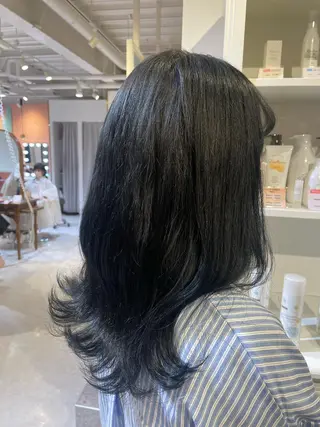 カラー 和田 真依のヘアスタイル