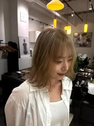 ミディアム カラー ooit所属・ooitヨシダ ミナミのヘアスタイル