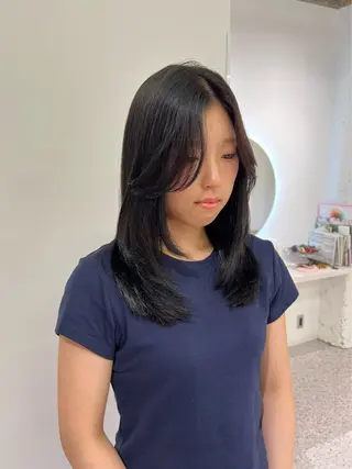 ミディアム 淺井 捺央のヘアスタイル