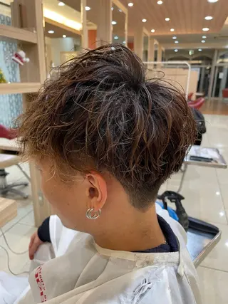 パーマ メンズ 小坂直輝【髪質改善・ 似合わせカット】のヘアスタイル