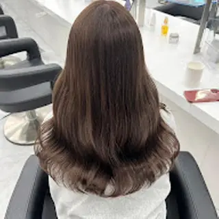 カラー 🪽THEATER 表参道🪽のヘアスタイル