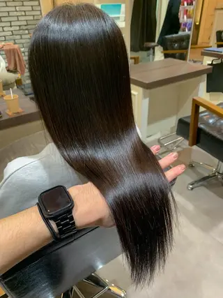 ロング Uni.所属・地毛風ストレート/ 髪質改善/榎本流行のヘアスタイル