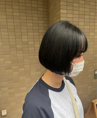 ショート カラー 中村 由布紀のヘアスタイル
