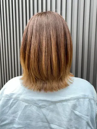 ミディアム カラー 多河 遥のヘアスタイル