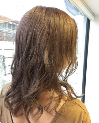 セミロング カラー 🌼こやま かおり🌼のヘアスタイル