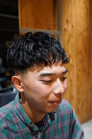 ショート パーマ メンズ GAKU 岳人のヘアスタイル