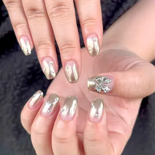 ネイル 坂口 莉愛のネイルデザイン