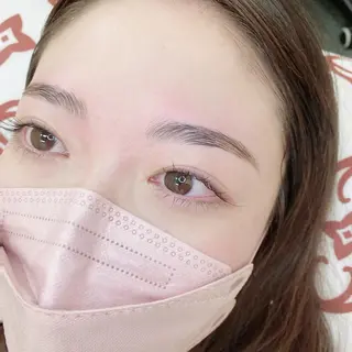 アイブロウ Grace naoのマツエク・マツパデザイン