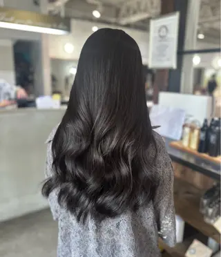 セミロング 韓国ヘア透明感カラー / マイカ🍒のヘアスタイル